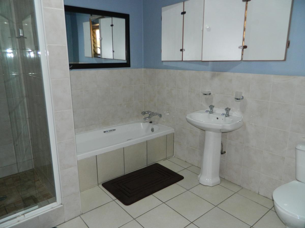 Guest House Gabby Klerksdorp Exterior photo